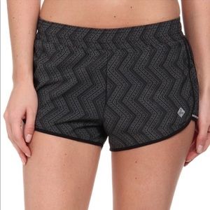 Prana Poppy Running Shorts Gravel Lined Medium